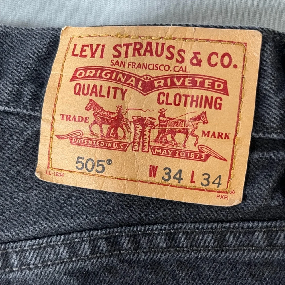 Levis 505 Mens W34 L34 Regular Fit Faded Black Wash Denim Jeans Straight